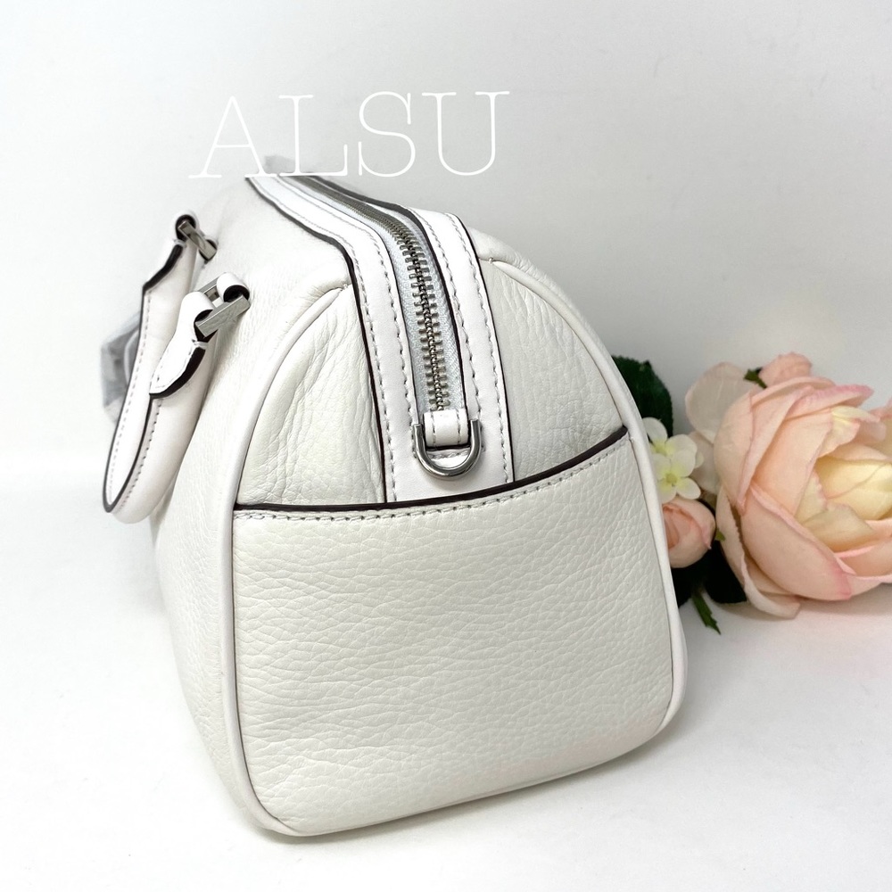 Michael Kors Small Duffel Satchel Le Optic White - Picture 6 of 9